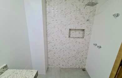 Imagem 6: Apartamento para venda tem 185 metros quadrados com 4 quartos ao lado da praia