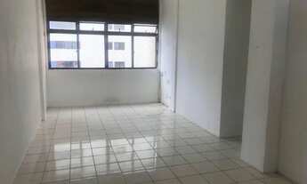 Imagem 3: Apartamento para venda possui 74 metros quadrados com 2 quartos em Boa Viagem - Recife - P