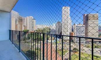 Imagem 4: Em um edifício incônico na Consolação, pertinho do amado Parque Augusta