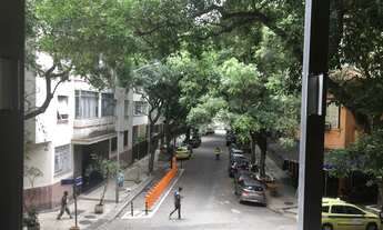 Imagem 7: Apartamento para venda possui 137 metros quadrados com 3 quartos em Copacabana - Rio de Ja