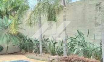 Imagem 4: Casa de condomínio para aluguel possui 260 metros quadrados com 3 quartos