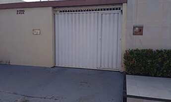 Imagem 2: Casa para aluguel possui 210 metros quadrados com 3 quartos em Parque Santa Rosa - Fortale