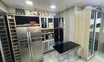 Imagem 4: Casa Duplex no Condomínio Palm Village