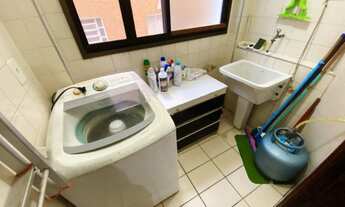 Imagem 5: Grande Apartamento com 2 Dormitórios, Sacada, Ar Condicionado e Elevador na Guilhermina