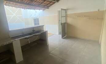 Imagem 2: Aluga está casa, com dois quartos e uma piscina, no LIBERDADE 1