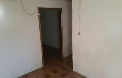 Imagem 5: Alugo kitnet no bairro Ulisses Guimarães 600 livro de água e luz