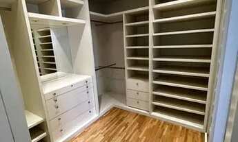 Imagem 3: Apartamento para aluguel possui 226 metros quadrados com 3 quartos