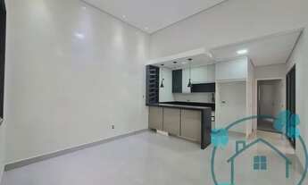 Imagem 4: Casa térrea e bem localizada em condomínio com 3 dorms sendo 1 suíte, cozinha com planejad