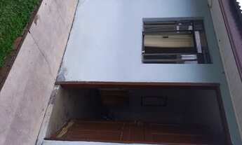 Imagem: Quartos mobiliados para rapazes com garagem