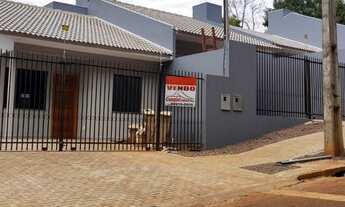 Imagem: Casa de esquina no Santa Felicidade (zona