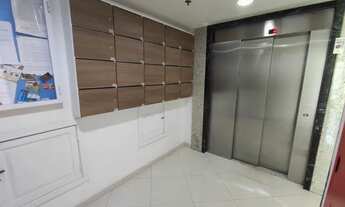 Imagem 3: Apartamento Riviera c/ 2qts, sendo 1suíte, 2brs, 1vg, amrs, vrnd, blindex, área extn