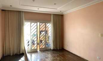 Imagem 5: Sobrado para venda possui 245 metros quadrados com 3 quartos em Bosque da Saúde - São Paul