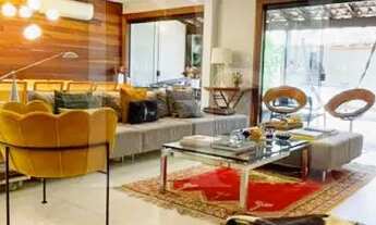 Imagem 6: Casa de condomínio para aluguel e venda tem 270 metros quadrados com 5 quartos