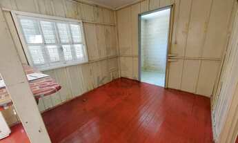 Imagem 4: Casa de 02 dormitórios ( fundos), sala de estar, cozinha, banheiro social e área de serviç