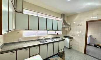 Imagem 7: Casa de condomínio térrea para aluguel tem 390 metros quadrados com 5 quartos