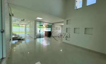 Imagem 5: Casa de condomínio para aluguel tem 456 metros quadrados com 4 quartos