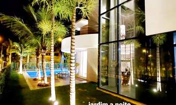 Imagem 6: Casa para aluguel tem 500 metros quadrados com 4 quartos.