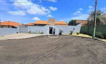 Imagem: CASA EM RESIDENCIAL NO FINAL DE RUA