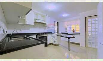 Imagem 7: Casa Vicente Pires Rua 08 com 5 quartos lote 900m2 lazer com piscina