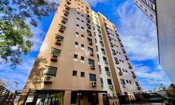 Imagem 2: Amplo apartamento à venda de 3 dormitórios, localizado na Avenida Medianeira