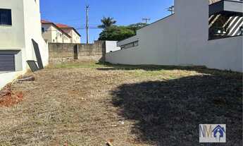 Imagem: Imóvel para venda tem 300 metros quadrados