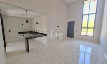 Imagem: Casa com 3 quartos sendo 3 suítes à venda