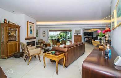 Imagem 4: Casa de rua 4 suites 5 vagas, piscina e elevador