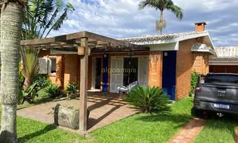 Imagem 2: Casa em 2 terrenos na praia de Atlântida, frente leste! REF: CA3359