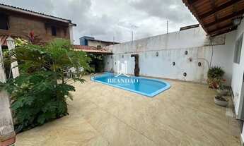 Imagem 2: Sobrado de Alto Padrão no Francês Completo, Nascente e Pronto para Morar!