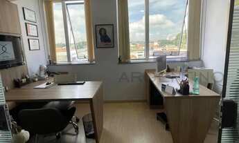 Imagem 4: Ótima sala comercial no Centro Cívico - porteira fechada