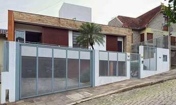 Imagem 2: Residência, ótimo padrão com 4 suítes nos altos do Jardim Isabel, com vista pere