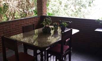 Imagem 4: Sobrado para venda tem 286 metros quadrados com 3 quartos