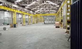 Imagem 6: Galpão/Depósito/Armazém para venda e locação possui 5230 M² com pé direito alto ponte rola