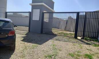 Imagem 6: Casa térrea com 2 dormitórios, sala, cozinha americana..Condomínio fechado com lazer comp