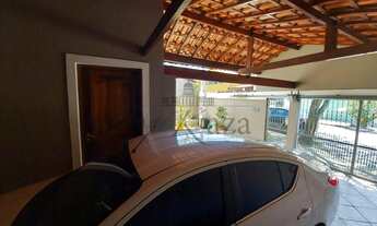 Imagem: Sobrado para venda possui 180 metros quadrados