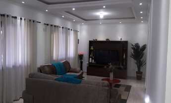 Imagem 4: Chácara em Santa Isabel SP com 2.380 m2, 03 Quartos, Piscina, Salão de Festas, Escritura R