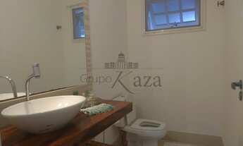 Imagem 6: Casa de condomínio sobrado para venda possui 240 metros quadrados com 3 quartos