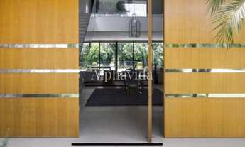 Imagem 3: Casa a venda com 5 suítes, piscina e mata preservada em Alphaville Barueri