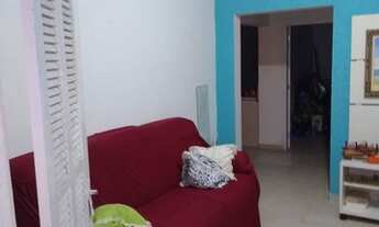 Imagem 7: Casa de lote inteiro com edícula