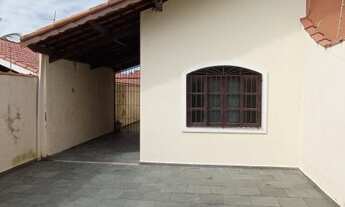 Imagem 3: Casa para venda possui 105 m² com 3 quartos em Balneário Flórida Mirim - Mongaguá - SP