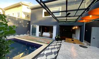 Imagem 7: Casa de condomínio sobrado para aluguel e venda possui 360 metros quadrados com 4 quartos