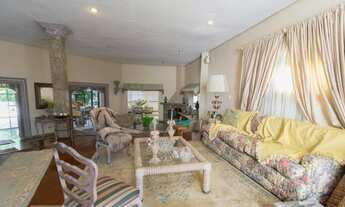 Imagem 2: Casa Alphaville para venda tem 460 metros quadrados com 4 quartos