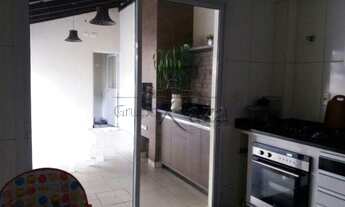 Imagem 4: Jacarei - Casa de Condomínio - Jardim Primavera