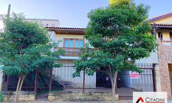 Imagem: Vendo - Casa com excelente localização