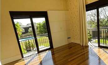 Imagem 6: Casa para venda tem 2191 metros quadrados com 4 quartos em Alphaville Residencial Um - Bar