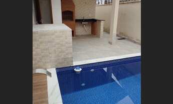 Imagem 4: Casa com piscina lado praia em Mongaguá