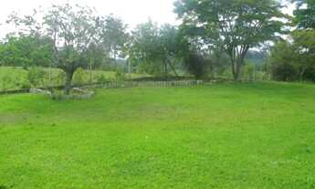 Imagem 5: Fazenda/Sítio/Chácara para venda possui 600 metros quadrados com 4 quartos