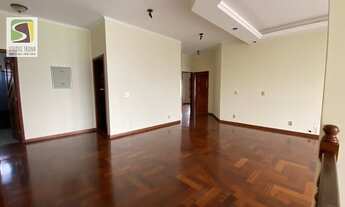 Imagem 3: Casa de condomínio para venda tem 466 metros quadrados com 5 quartos sendo 2 suítes