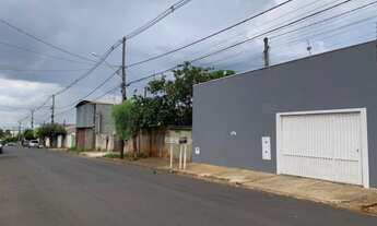 Imagem 4: Sobrado com piscina, no Jardim do Sol, em Cosmópolis-SP. (SO0016