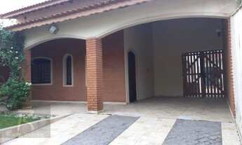 Imagem 4: Excelente casa 20 mts da praia com 3 dormitórios 1 suítes ,um solto com muito espaço uma